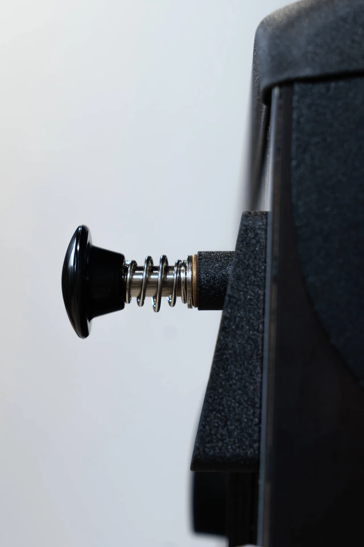 Plunger- und Kugeleingangsdetail — in Frankreich montierter BUMP